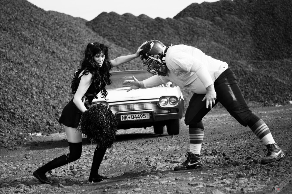 Cheerleader und Footballer mit T-Bird, creazyfoto dein Portraitfotograf