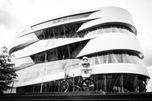 Als Fotograf aus Heilbronn war ich begeistert von der Idee, ein Fotoshooting mit diesem Vintage-Bike, und dann noch Portraits als Stormtrooperin?
