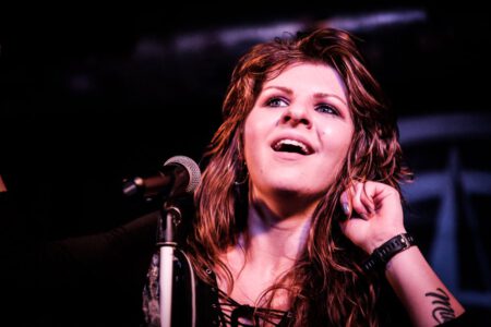 Konzertfotografie mit Licence aus Ludwigsburg, Das Konzert fand im legendären Kellerklub in Stuttgart statt Peoplefotografie, Portrait Fotografie, Portraitshooting, TFP Fotoshooting, kostenlose Foto Shootings, Heilbronn, Obersulm, Portraitfotografie unterwegs 2019_03_08_Krashkarma_creazyfoto-0465