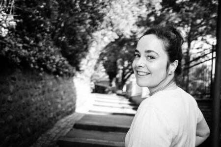 2022 war ich Mit der Schauspielerin Sara Louise Krutein in Blankenese unterwegs um Portraits für ihre Sedcard zu fotografieren. Unsere Tour führte uns nach Hamburg Blankenese, einem malerischen Stadtteil mit einer reichen Geschichte. 519-Sara-Luise-Krutein-Hamburg-copyright-creazyfoto-Fotograf-Heilbronn