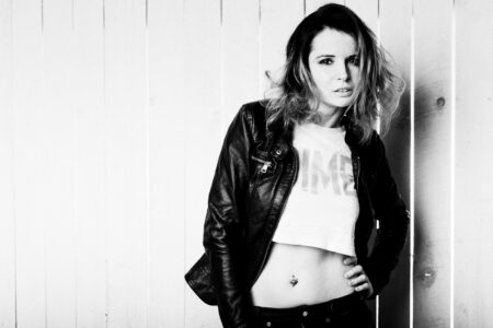 Studioshooting in Sindelfingen mit Mit Tine. Portrait in SW. Ich liebe Portraitfotografie Tine Studioshooting - Peoplefotografie