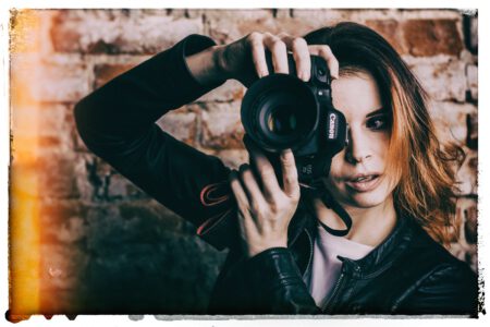 Studioshooting in Sindelfingen mit Mit Tine. Portrait in Farbe. Ich liebe Portraitfotografie Tine Studioshooting - Peoplefotografie