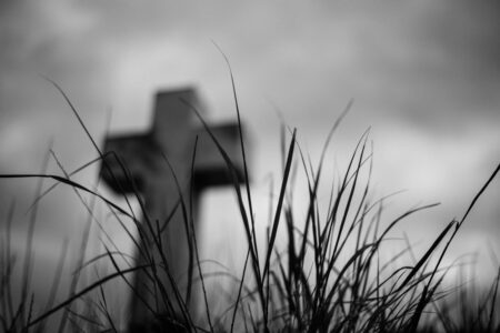 Ein Kreuz irgendwo im Nirgendwo in Kroatien. Das Wanderobjektiv mit dem Fotografen aus Heilbronn auf großer Reise nach Griechenland XT422536_2023_02_Wanderobjektiv-copyright-creazyfoto-Reise-Fotograf-Heilbronn